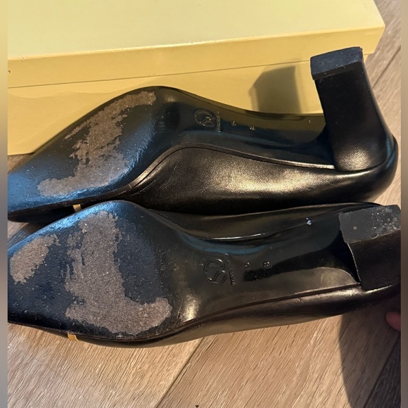 ST JOHN US 10b Black Patent & Smooth Leather Classic Medium Heel Pump $275 Msrp - Picture 6 of 11